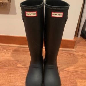 almost new Hunter boots